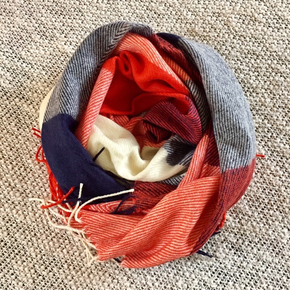 Accessories - Oversized Blanket Scarf Wrap With Tassles Warm NEW